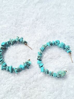 Turquoise Chip Hoop Earrings - New